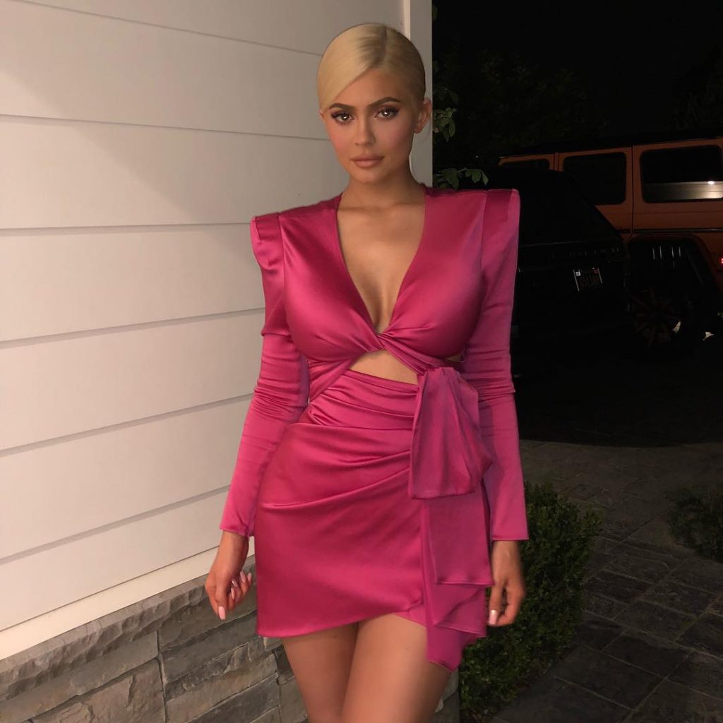 Kylie Jenner celebrates 21st birthday in style, see pictures