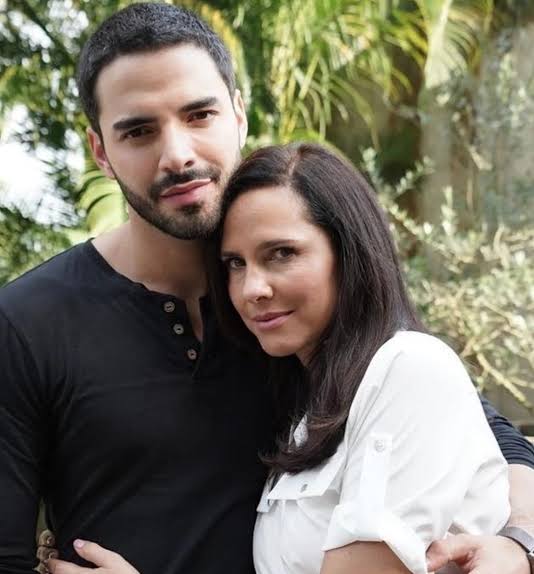 Ana’s New Life Telemundo teasers October 2024